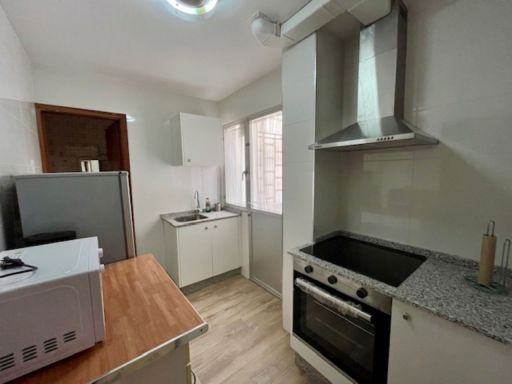 PISO EN  PONTEVEDRA 
