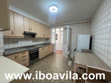 PISO EN  PONTEVEDRA 