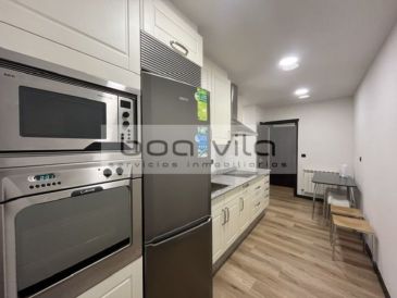 PISO EN  PONTEVEDRA 